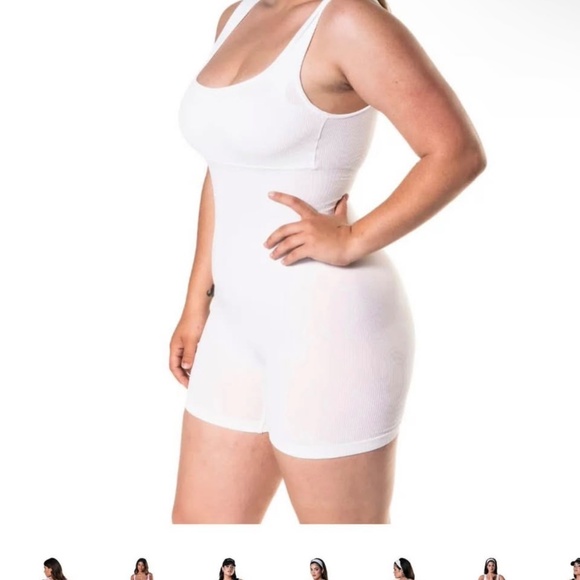 HEYSHAPE Square neck bodysuit - Picture 3 of 5